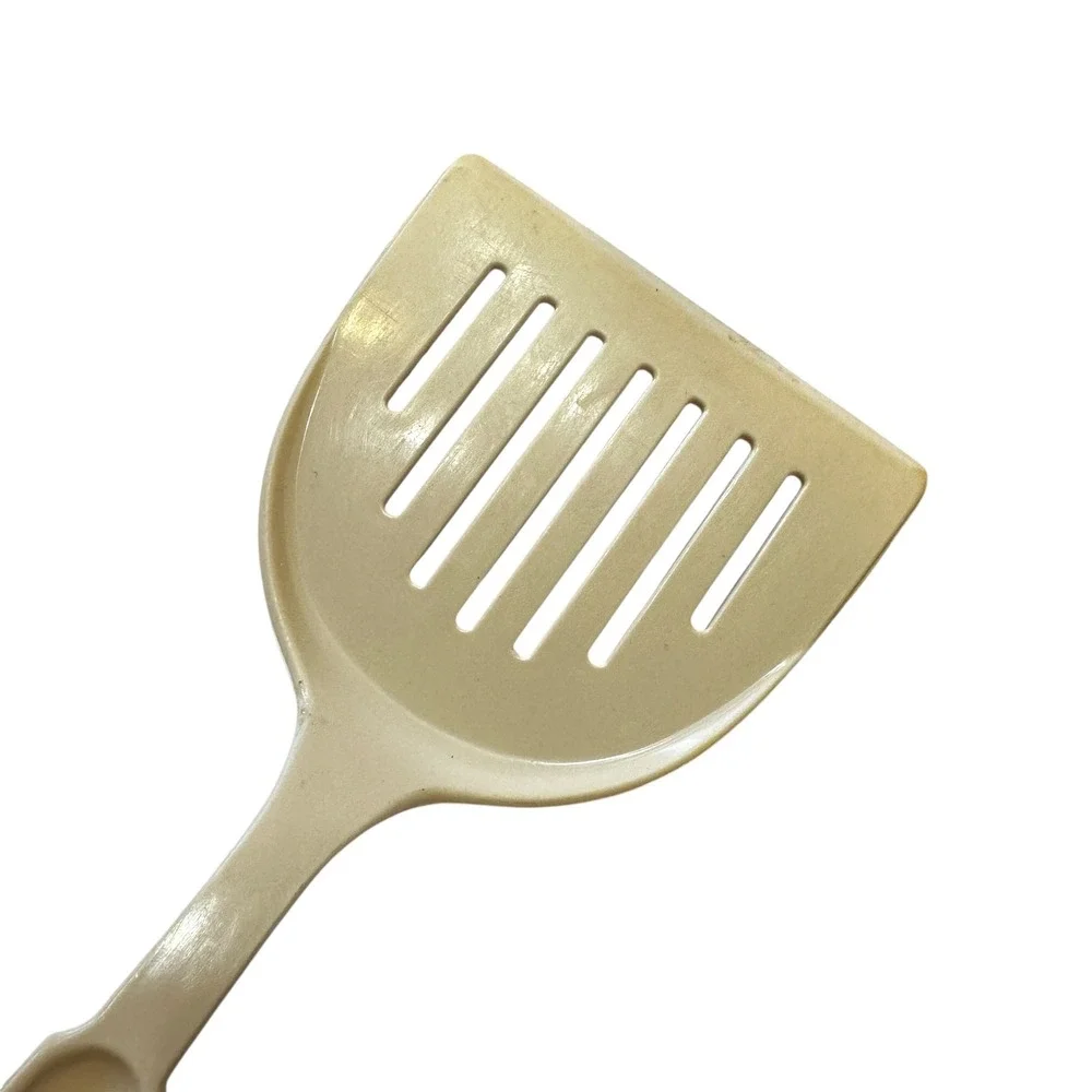 EKCO VTG Slotted Spatula Turner Almond Beige Nylon Plastic 10.5 Inch Made in USA